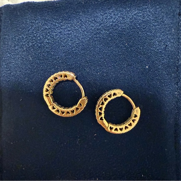 PANDORA PAVE HEART HOOP EARRINGS - Picture 3 of 3